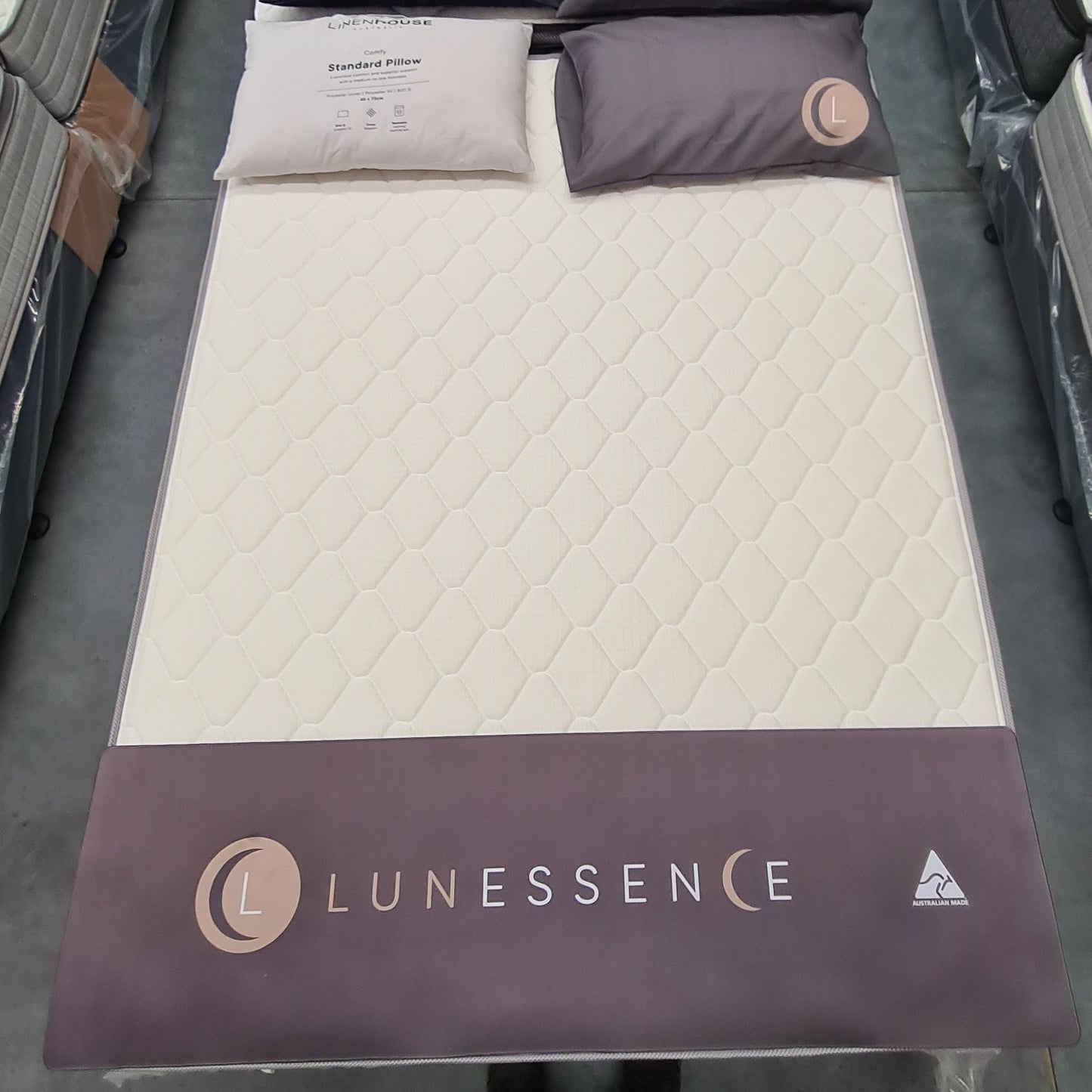 Divine Mattress - Firm - Lunessence